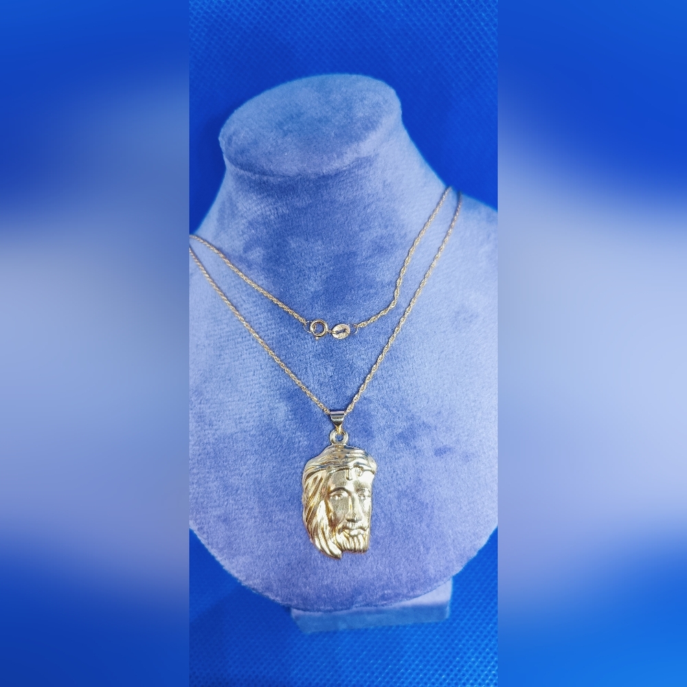 Jesus pendant With rope chain Code 750 18k Saudi Gold Pawnable Real Gold 1.2grms - Picture 5 of 8
